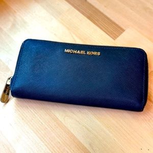 Michael Kors Saffino Leather Quarter Zip Wallet